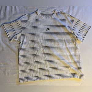 Nike T-shirt